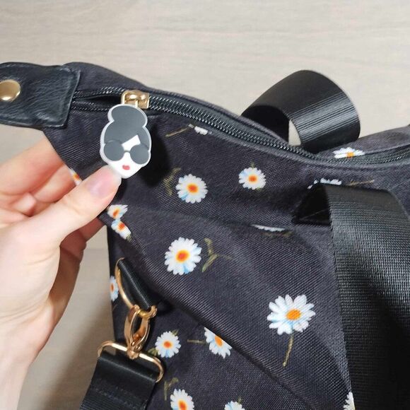 Alice and olivia weekender duffle bag, daisies, cutesy , rosegold - Picture 16 of 16